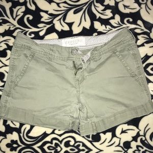 Aéropostale Army Green Shorts ☀️